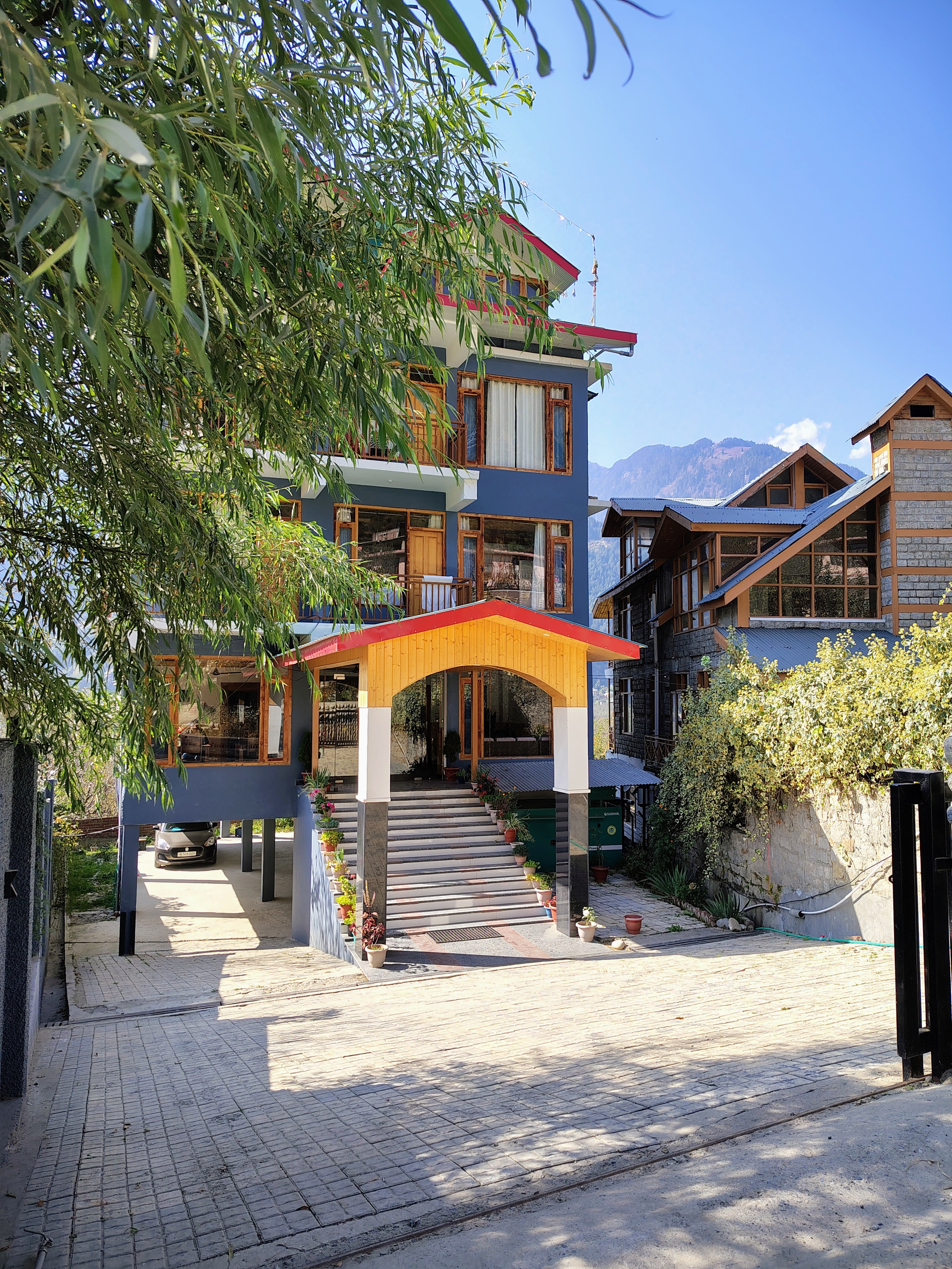 Hotel Sakura Palace Manali — Hotel Property Image
